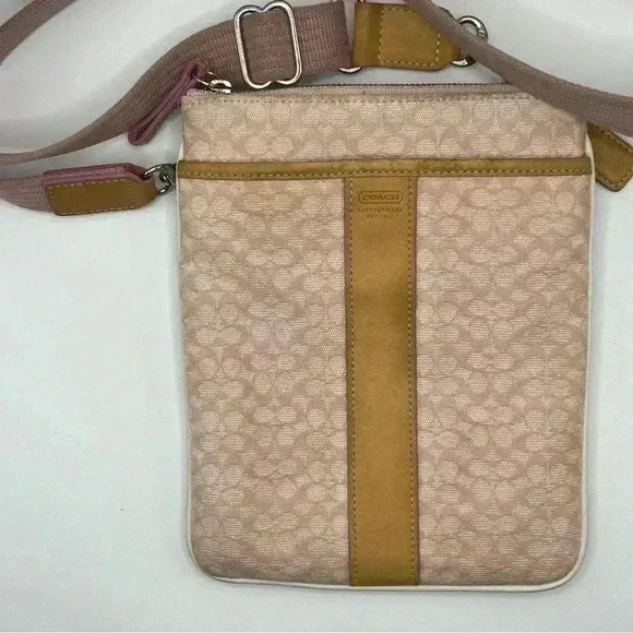 Coach Signature C Pink Crossbody Authentic Leather and Jacquard - Picture 2 of 14